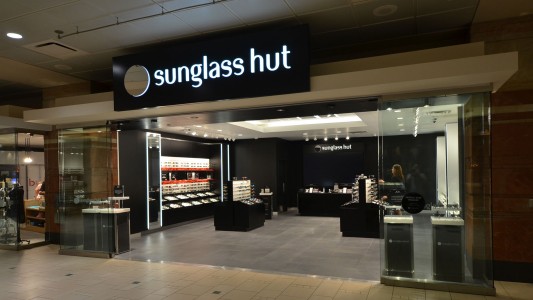 Phoenix Sky Harbor International Airport Terminal 4 Retail Modernization Project (50 projects $17M) - 