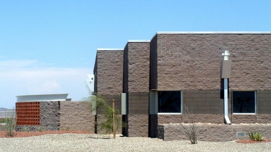 Exterior architecture detail and elements of the DEMA Yuma Readiness center. governmental and military building. Sustainable and modern design. Integration of elements. Phoenix AZ LEA Architects. 
